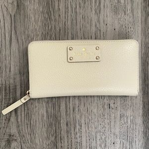 Kate Spade Ivory Wellesley Neda Wallet